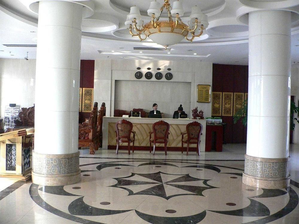 Huatian Grand Hotel Dengfeng Екстер'єр фото