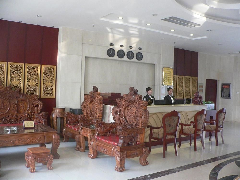 Huatian Grand Hotel Dengfeng Екстер'єр фото